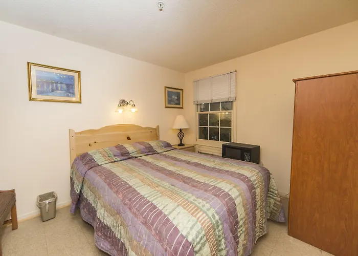 Summer Place Hotel